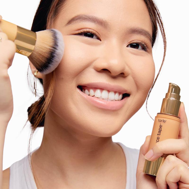 The Buffer™ – Fluffy Dome Foundation Brush